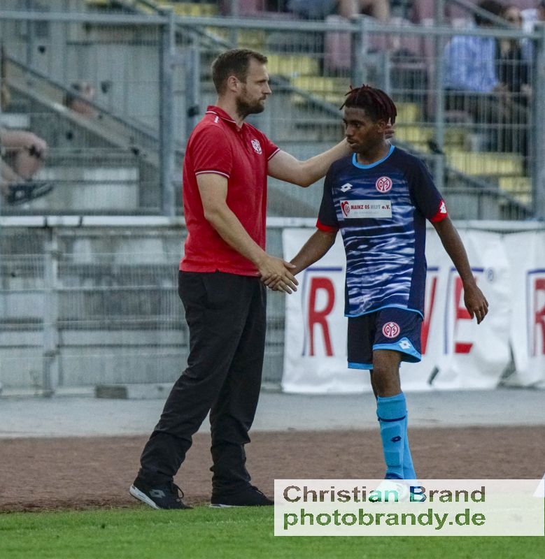 A-Junioren IKK-Südwest-Verbandspokal Endspiel 2018 (chb-20180509-1901-7312.jpg)